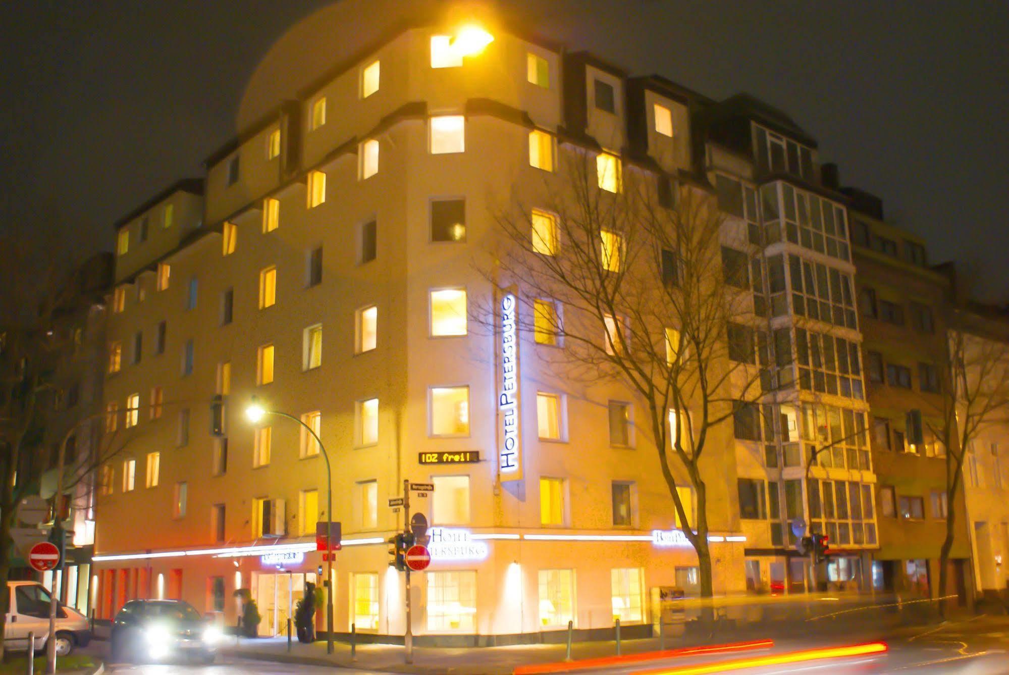 Hotel Petersburg Superior Дюссельдорф Экстерьер фото